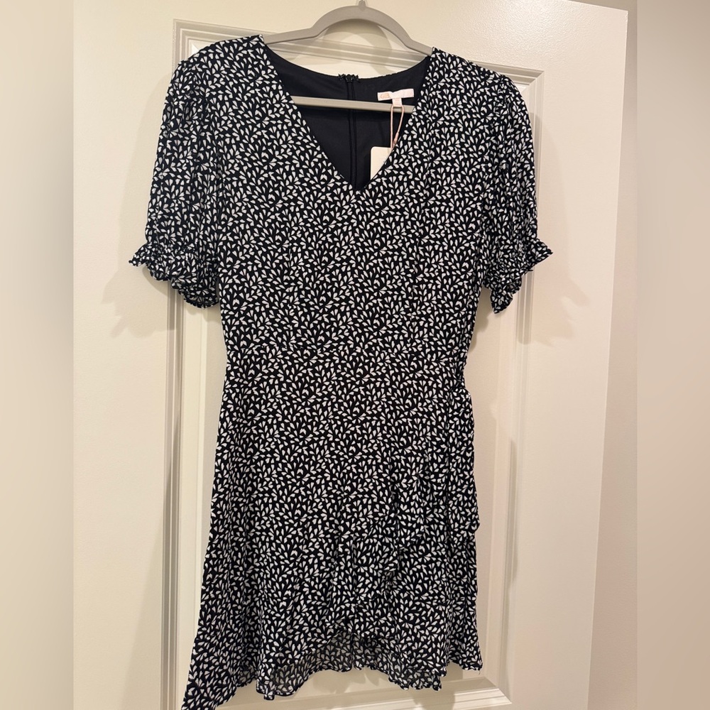 Gianni Bini Black and White Puff Sleeve Midi Dress